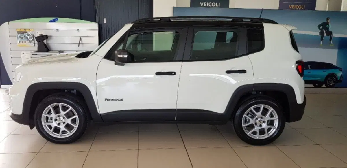 Jeep Renegade nuova a Pordenone (7)