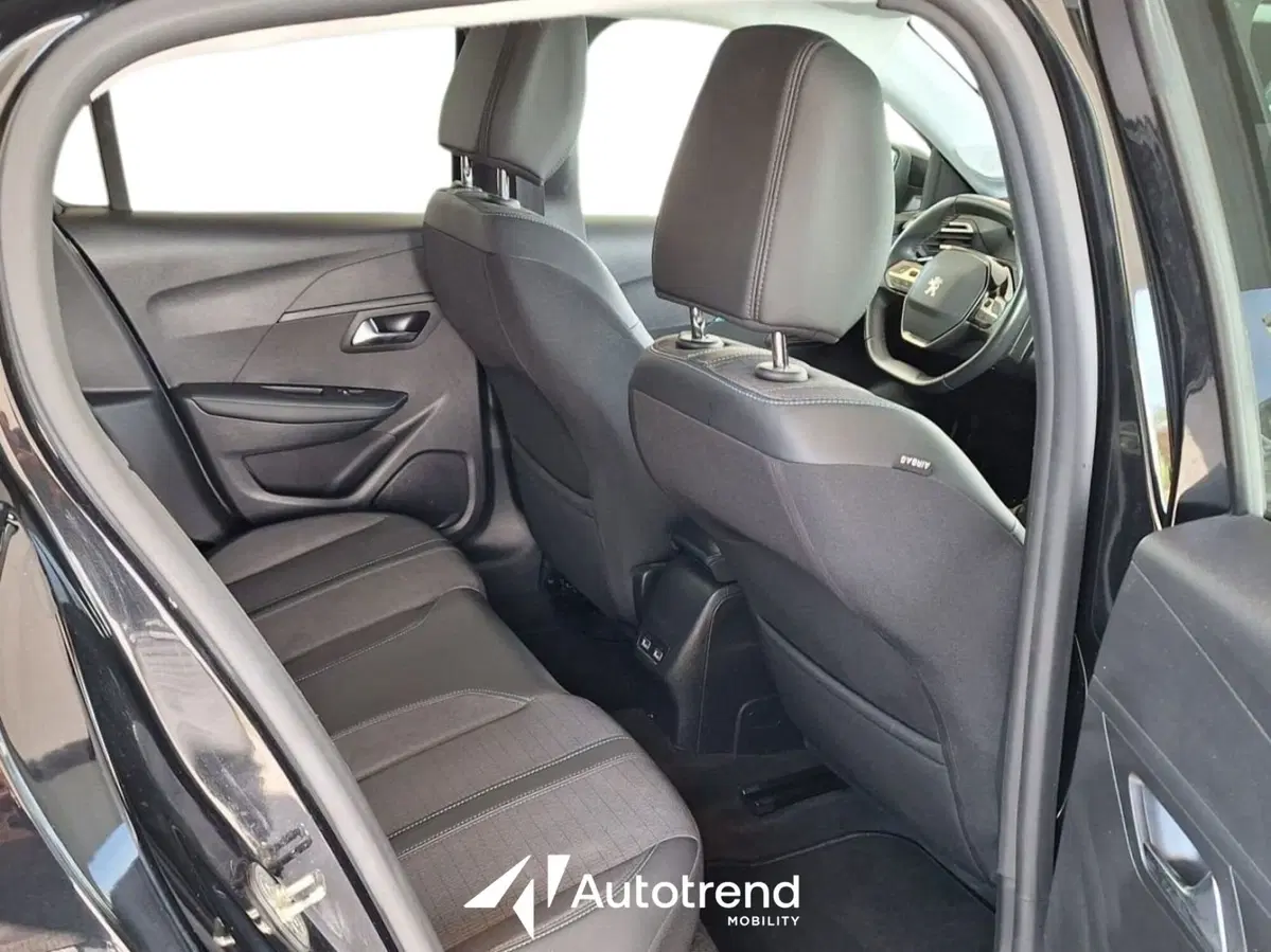 Peugeot 208 usata a Bari (13)