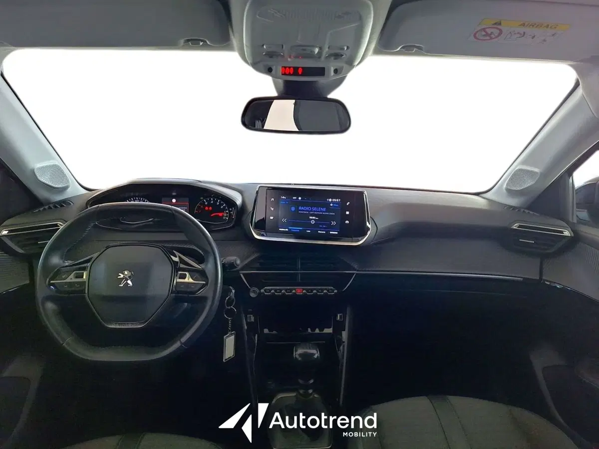 Peugeot 208 usata a Bari (8)