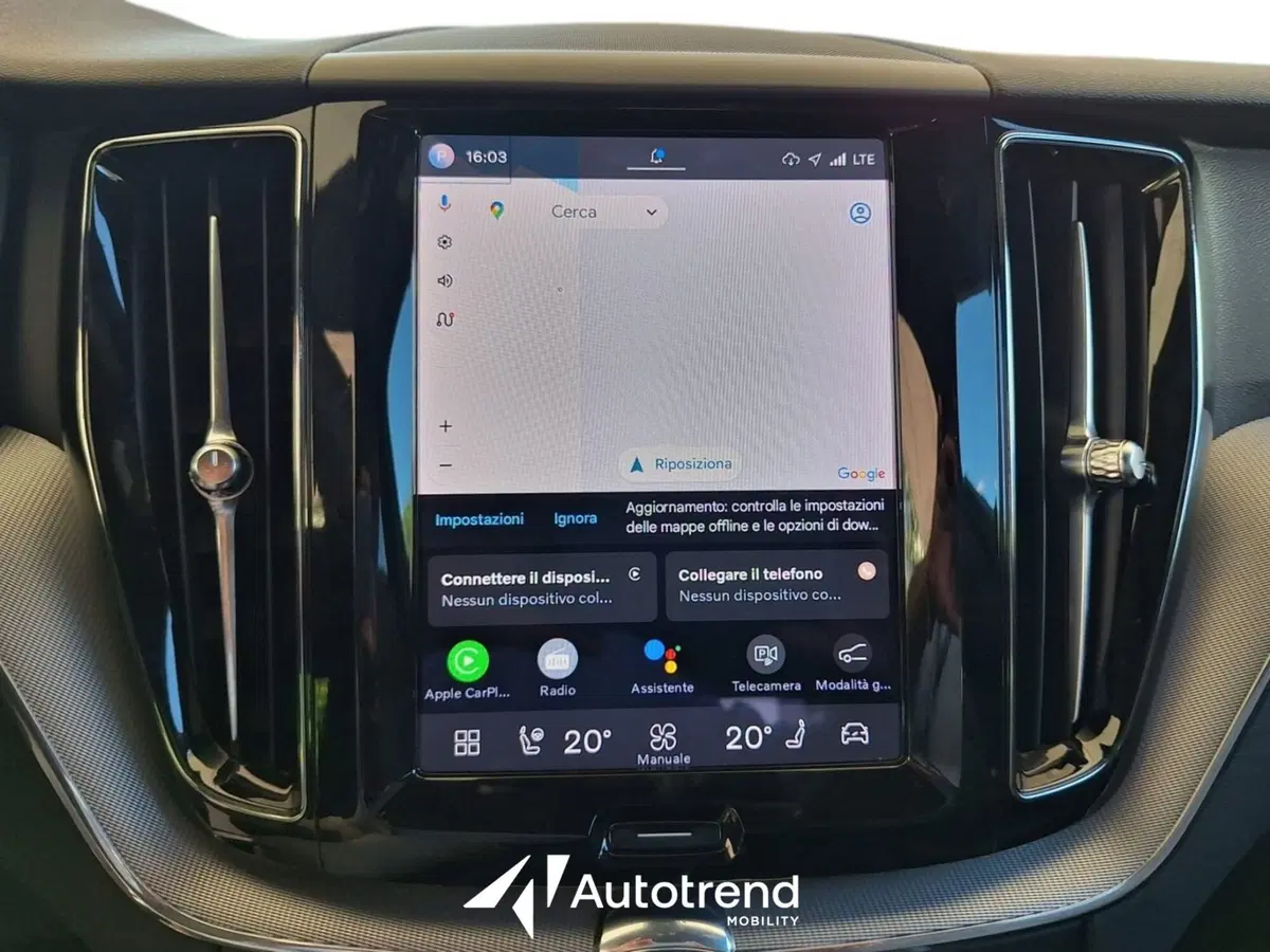 Volvo XC60 usata a Bari (12)