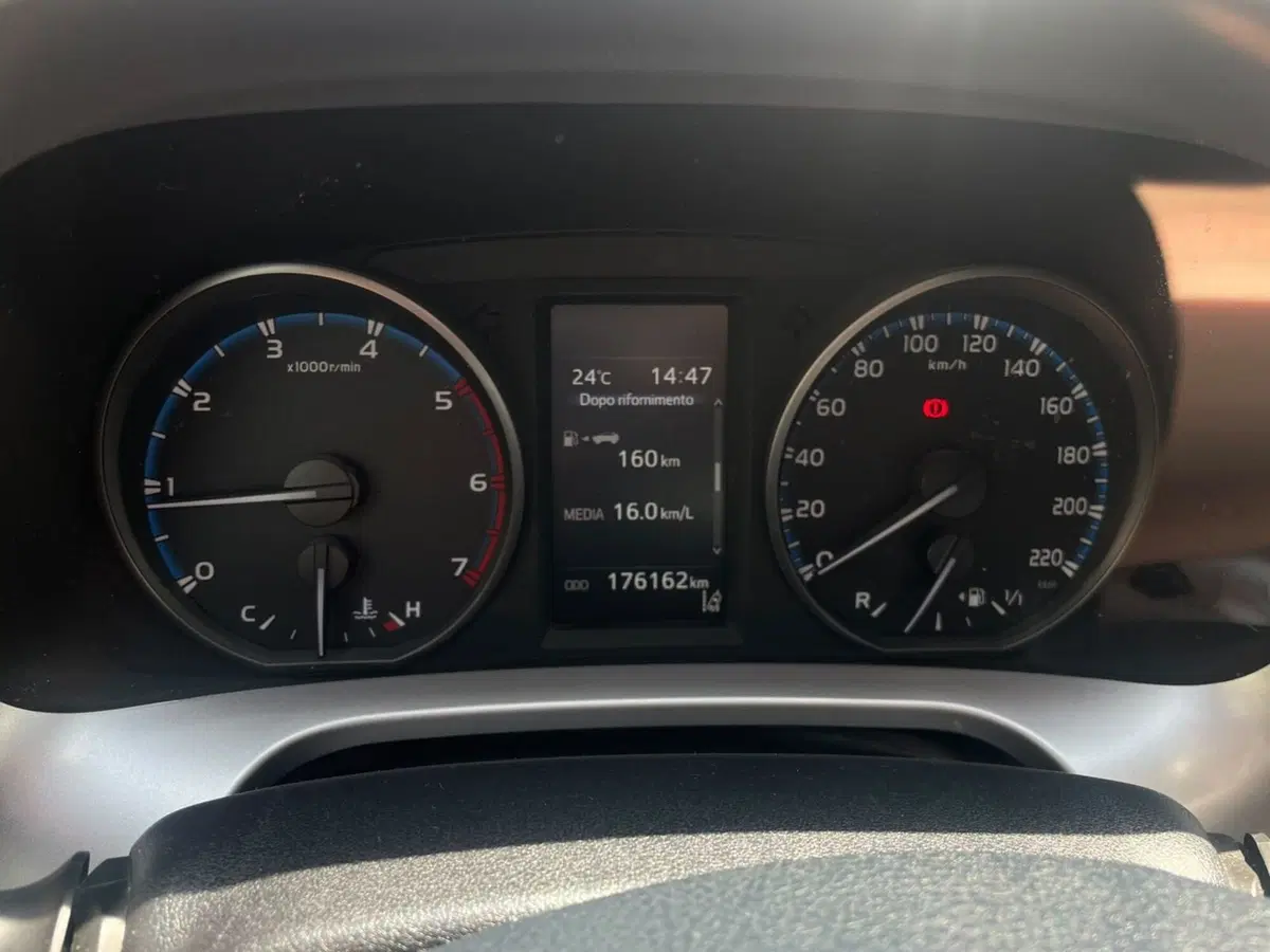 Toyota Rav4 usata a Piacenza (12)