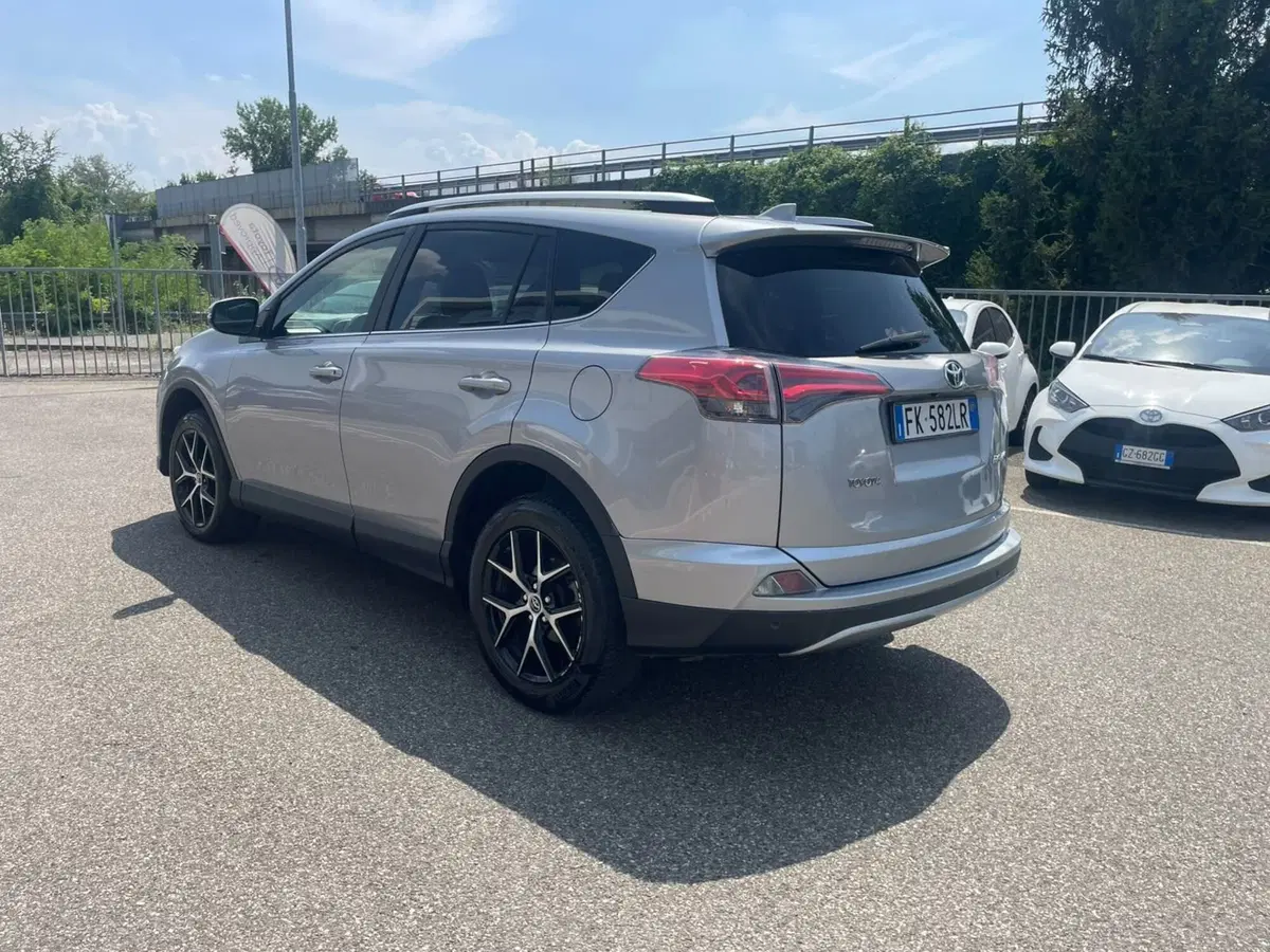 Toyota Rav4 usata a Piacenza (3)