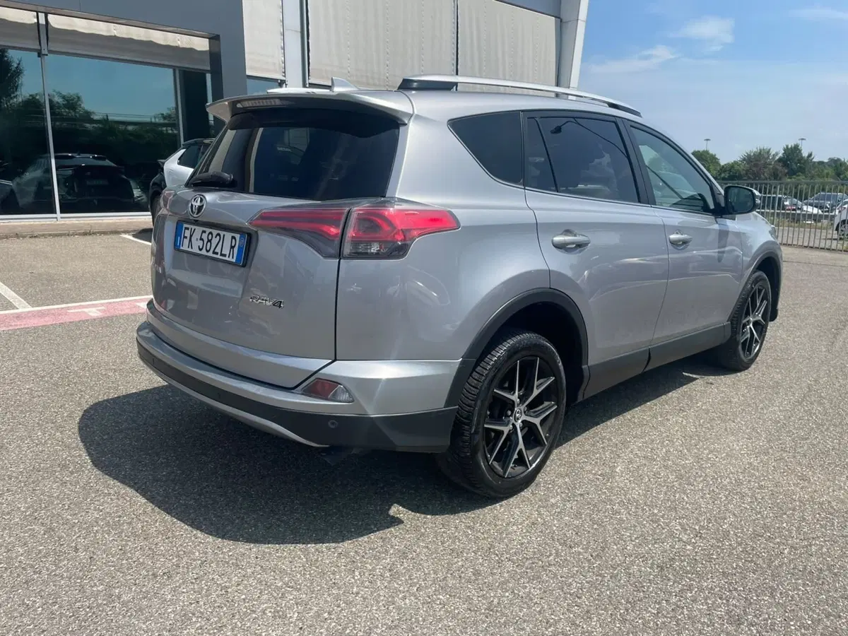 Toyota Rav4 usata a Piacenza (5)