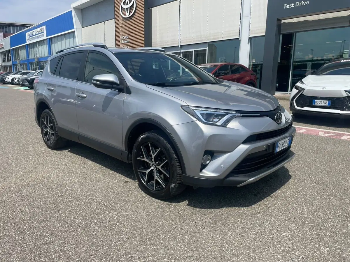 Toyota Rav4 usata a Piacenza (7)