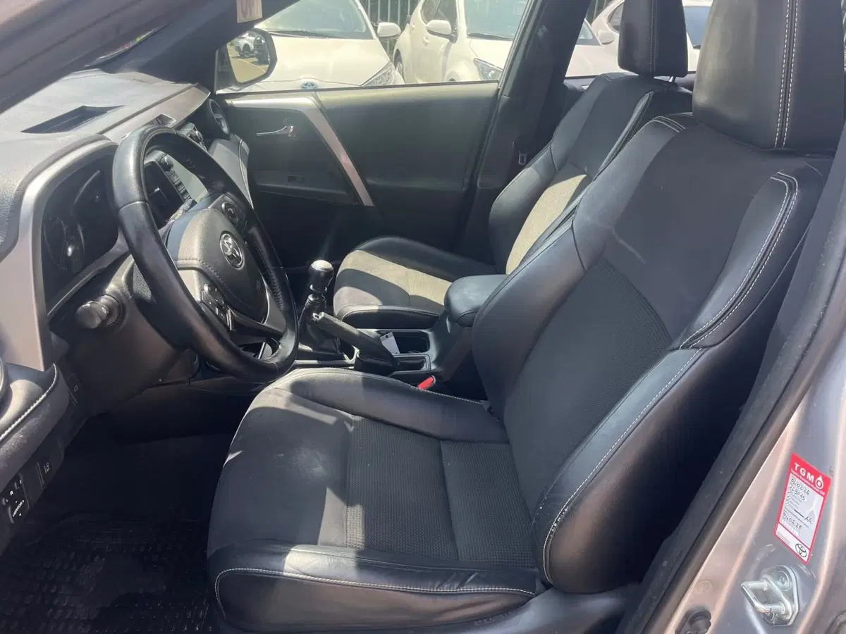 Toyota Rav4 usata a Piacenza (9)