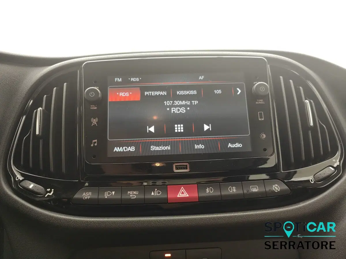 Fiat Doblò Furgone usata a Como (10)