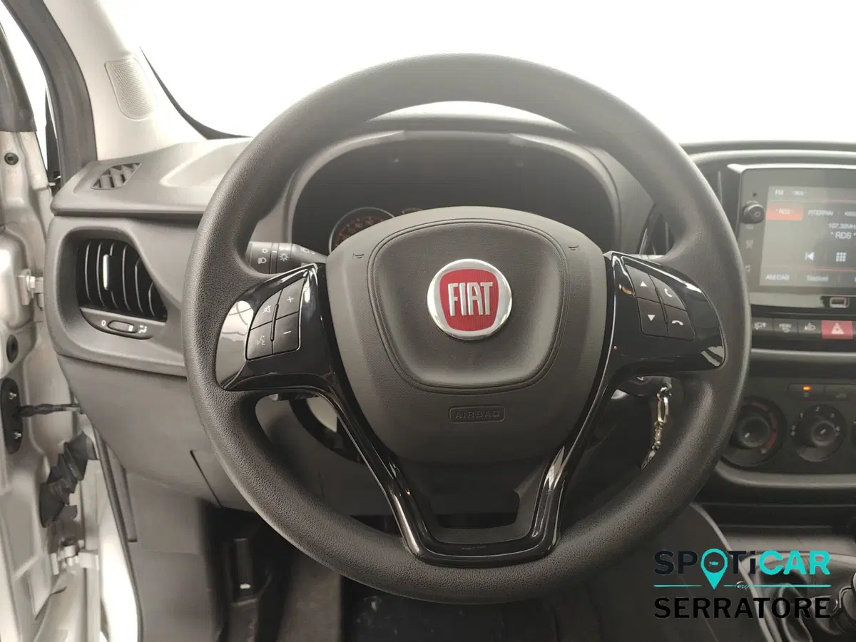 Fiat Doblò Furgone usata a Como (16)