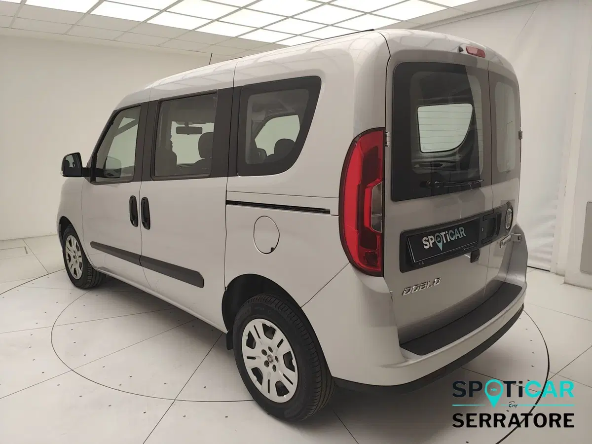 Fiat Doblò Furgone usata a Como (4)