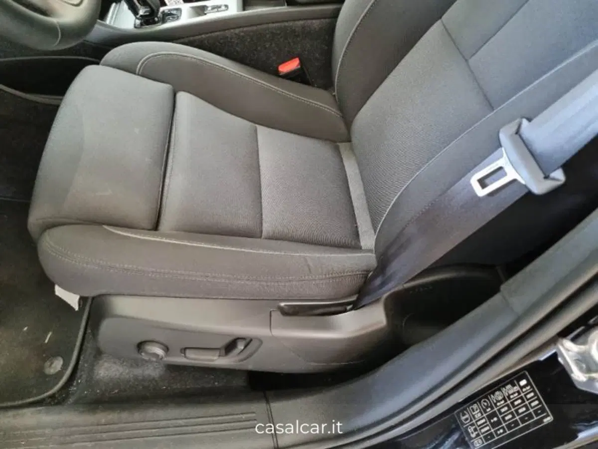 Volvo XC40 usata a Salerno (11)