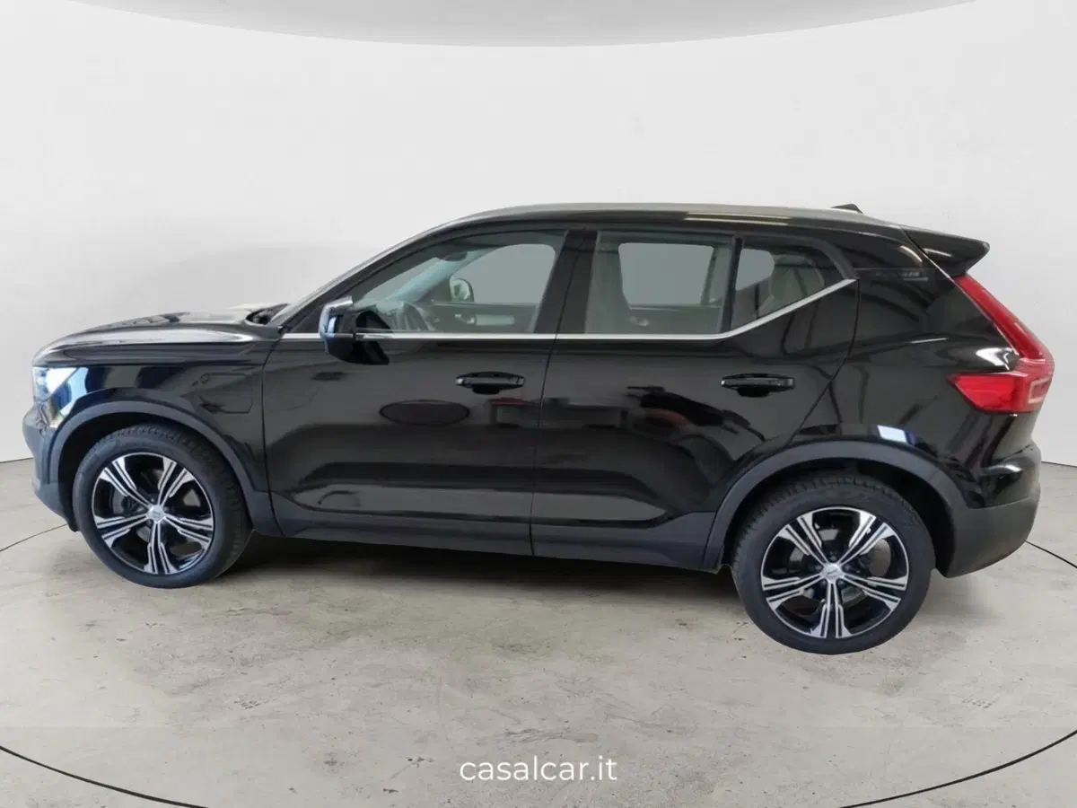 Volvo XC40 usata a Salerno (4)