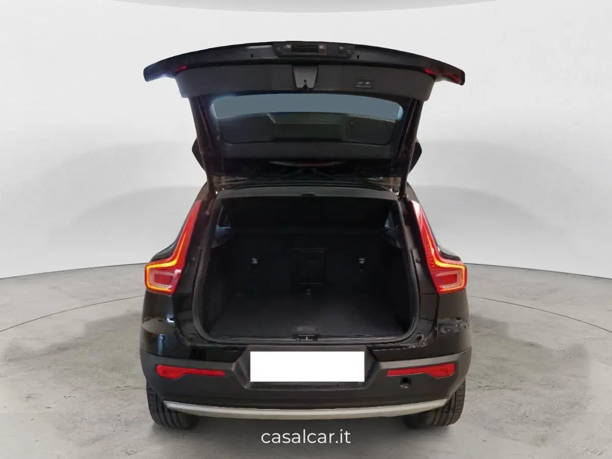 Volvo XC40 usata a Salerno (6)