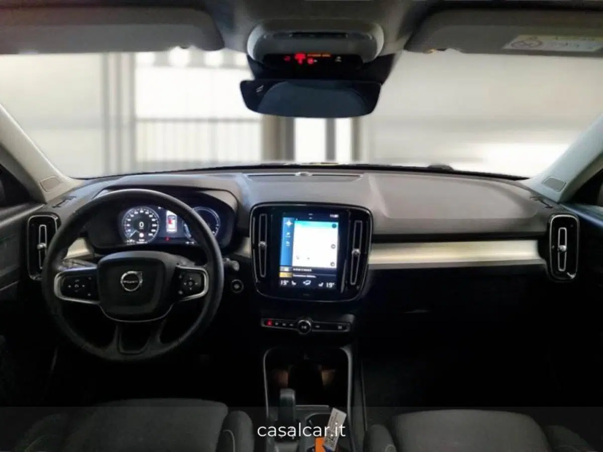 Volvo XC40 usata a Salerno (7)