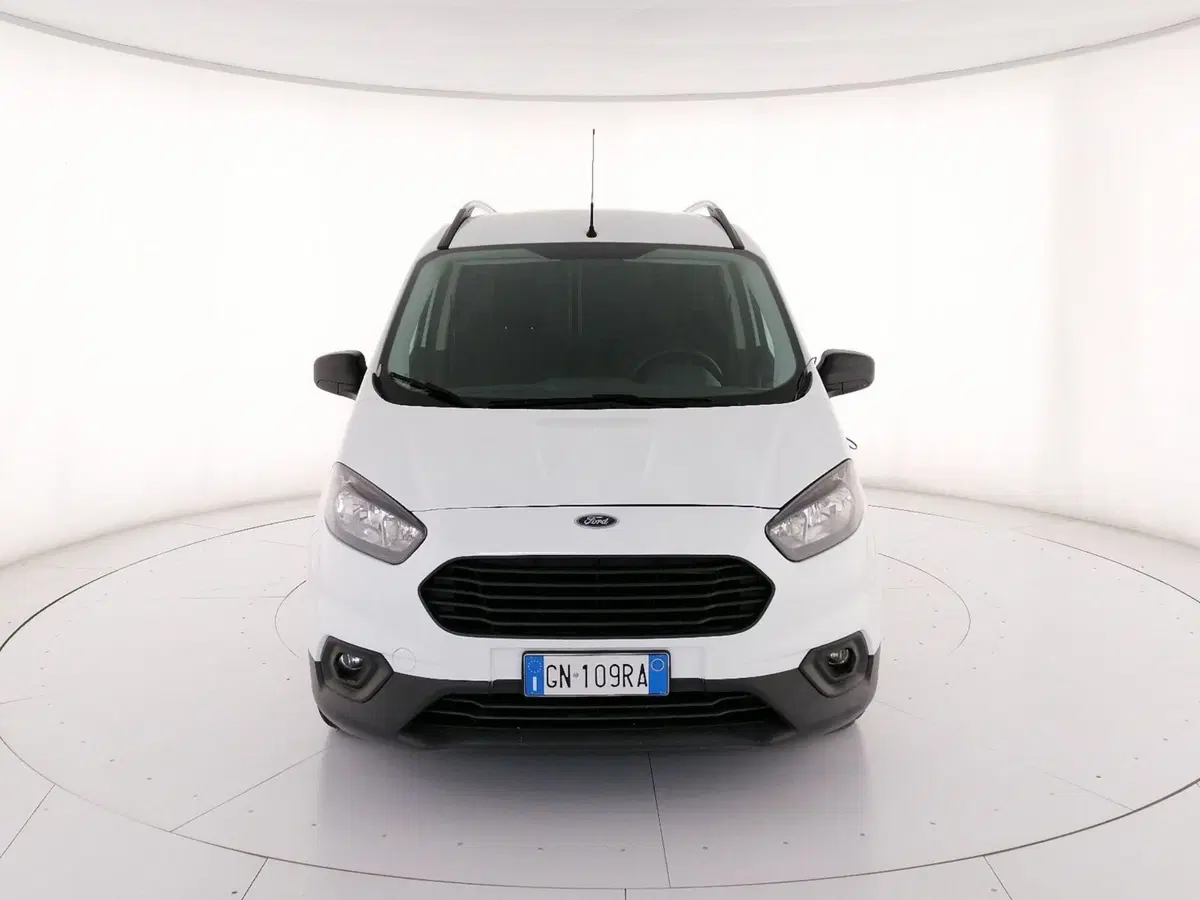 Ford Transit Courier usata a Roma (5)