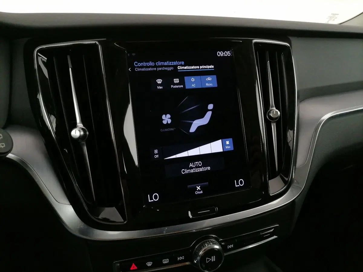 VOLVO Veicoli Commerciali V60 usata a Roma (16)