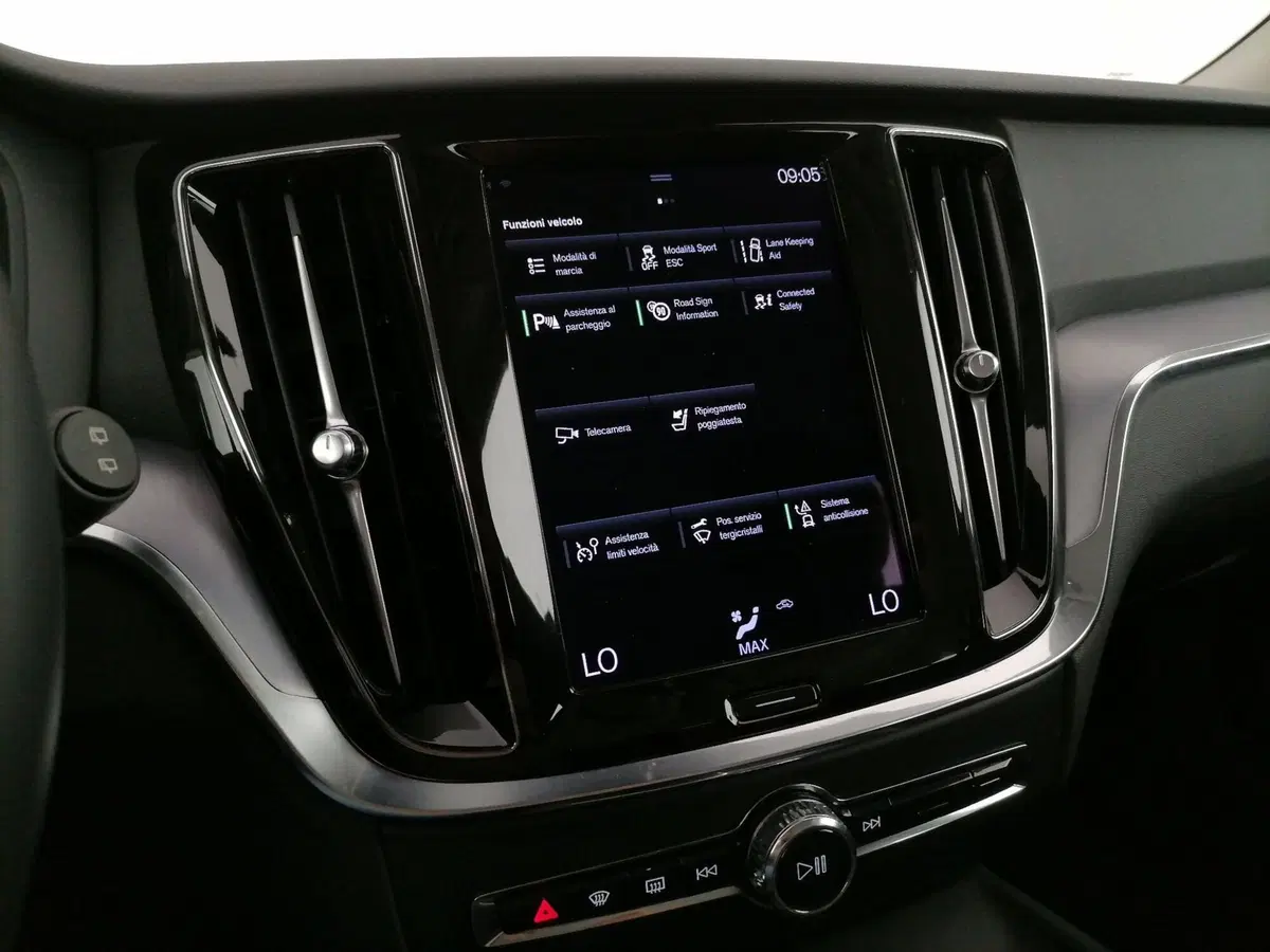 VOLVO Veicoli Commerciali V60 usata a Roma (20)