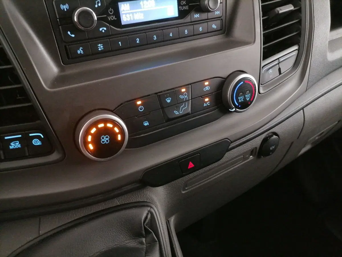 Ford Transit Custom Furgone usata a Roma (13)