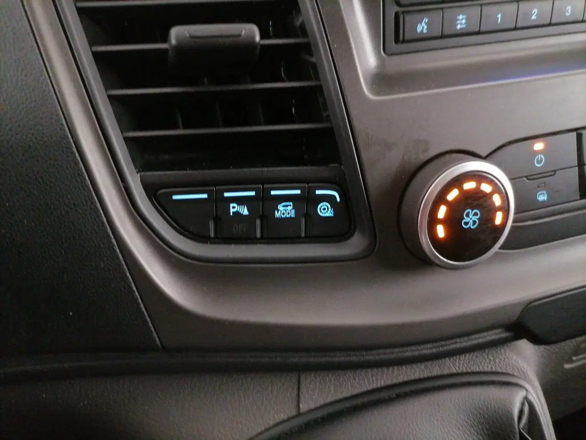 Ford Transit Custom Furgone usata a Roma (16)