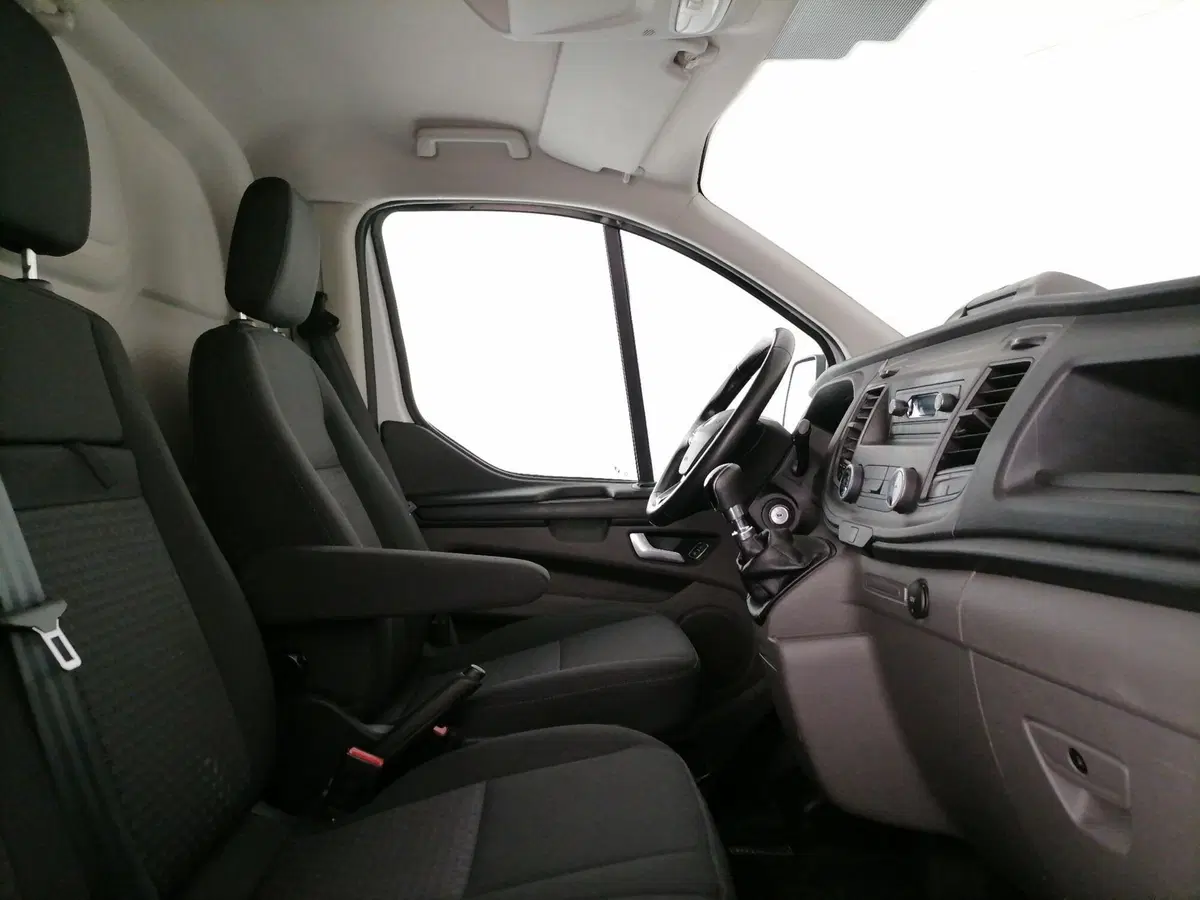 Ford Transit Custom Furgone usata a Roma (6)