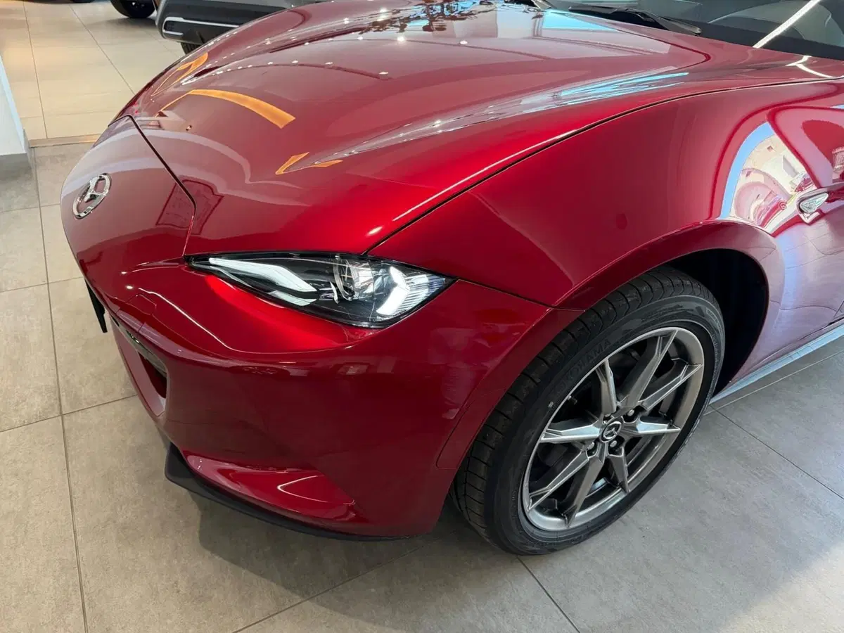 Mazda MX-5 nuova a Napoli (17)