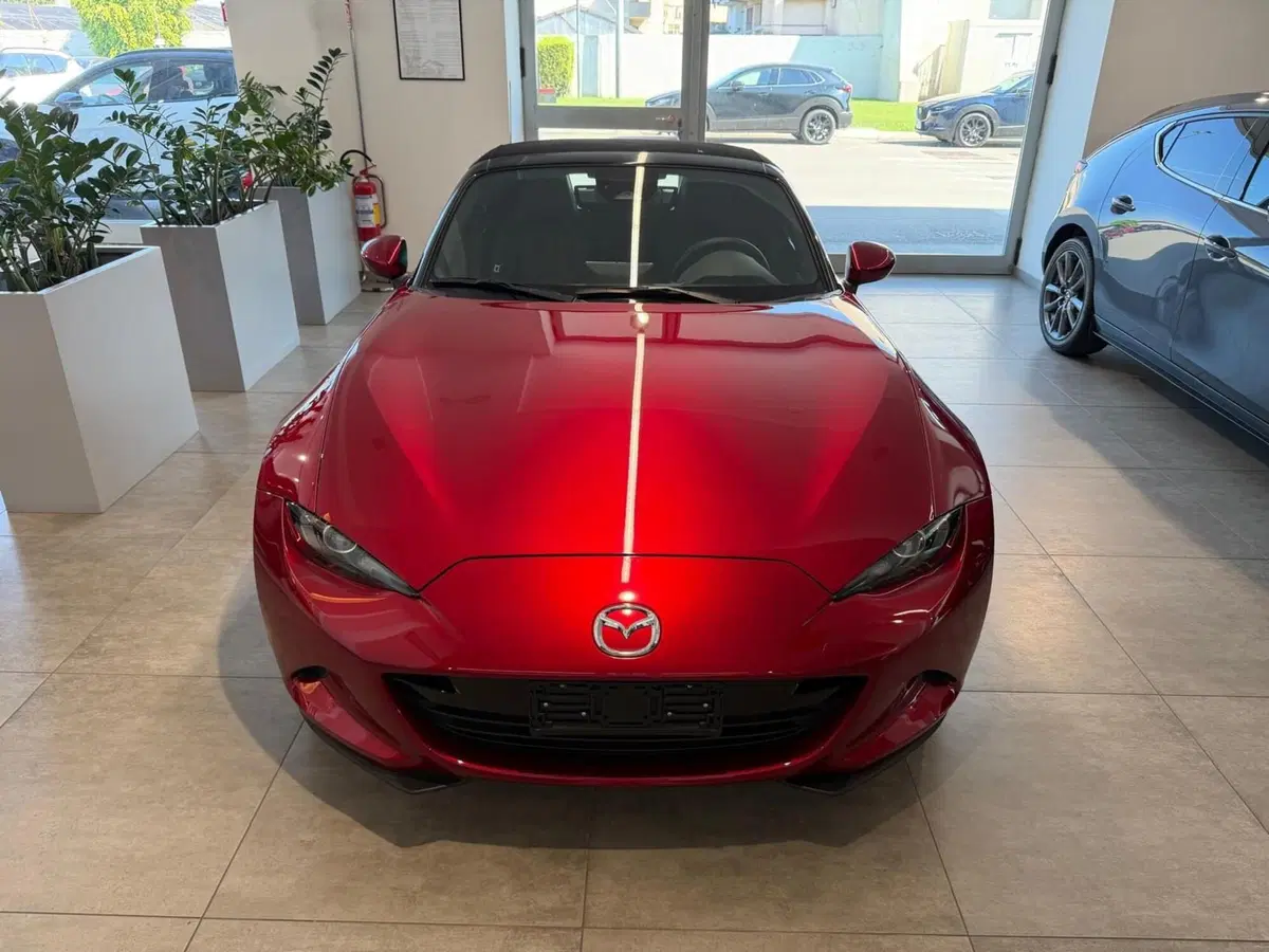 Mazda MX-5 nuova a Napoli (3)