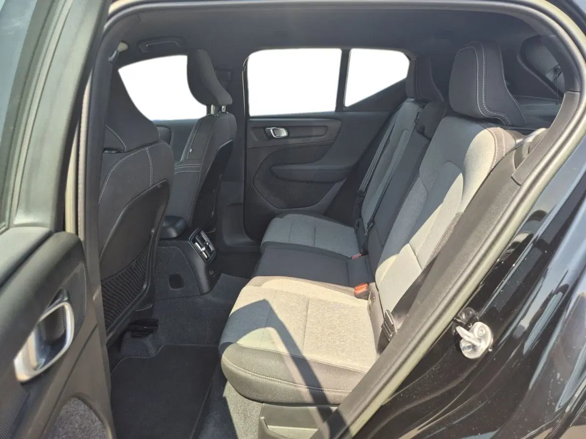 Volvo XC40 usata  (7)