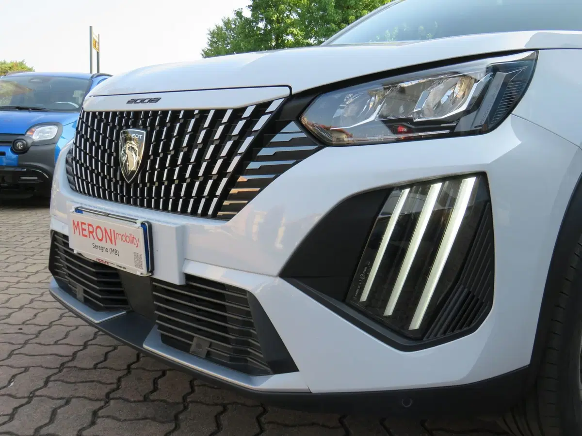 Peugeot 2008 usata a Monza e Brianza (7)