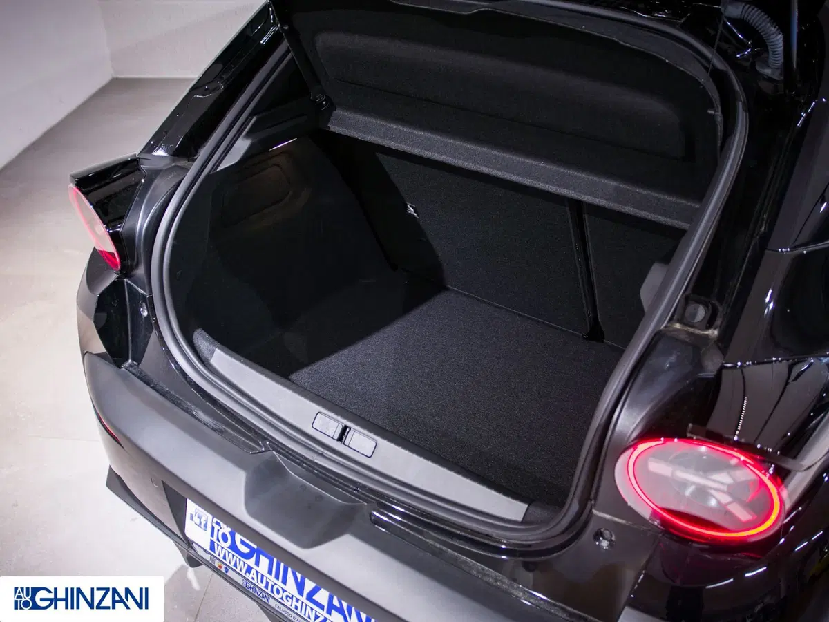 Lancia Ypsilon nuova a Bergamo (13)