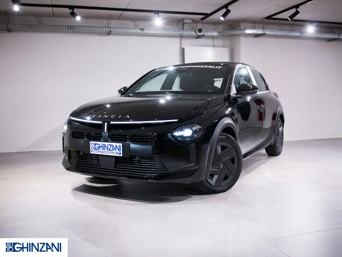 Lancia Ypsilon nuova a Bergamo (2)