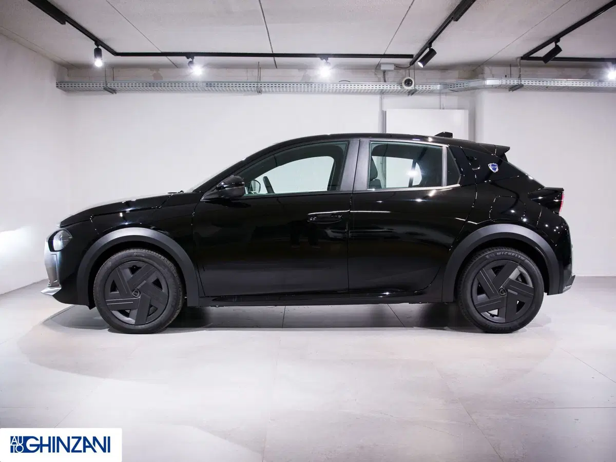 Lancia Ypsilon nuova a Bergamo (5)