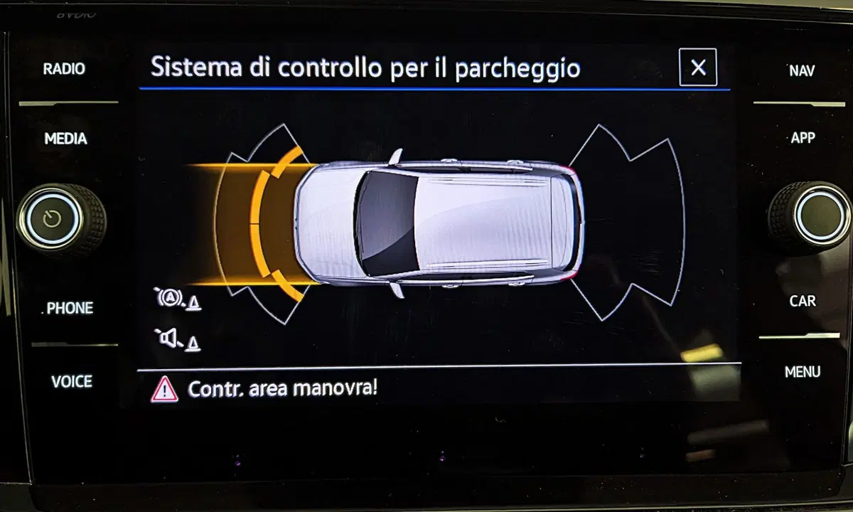 Volkswagen T-Cross usata a Pavia (12)