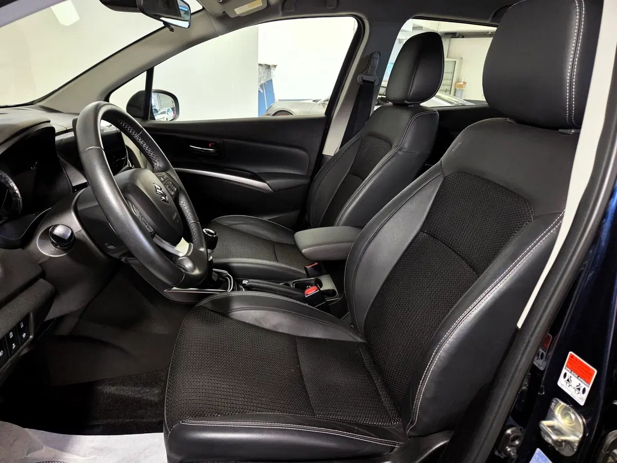 Suzuki S-Cross usata a Pavia (6)