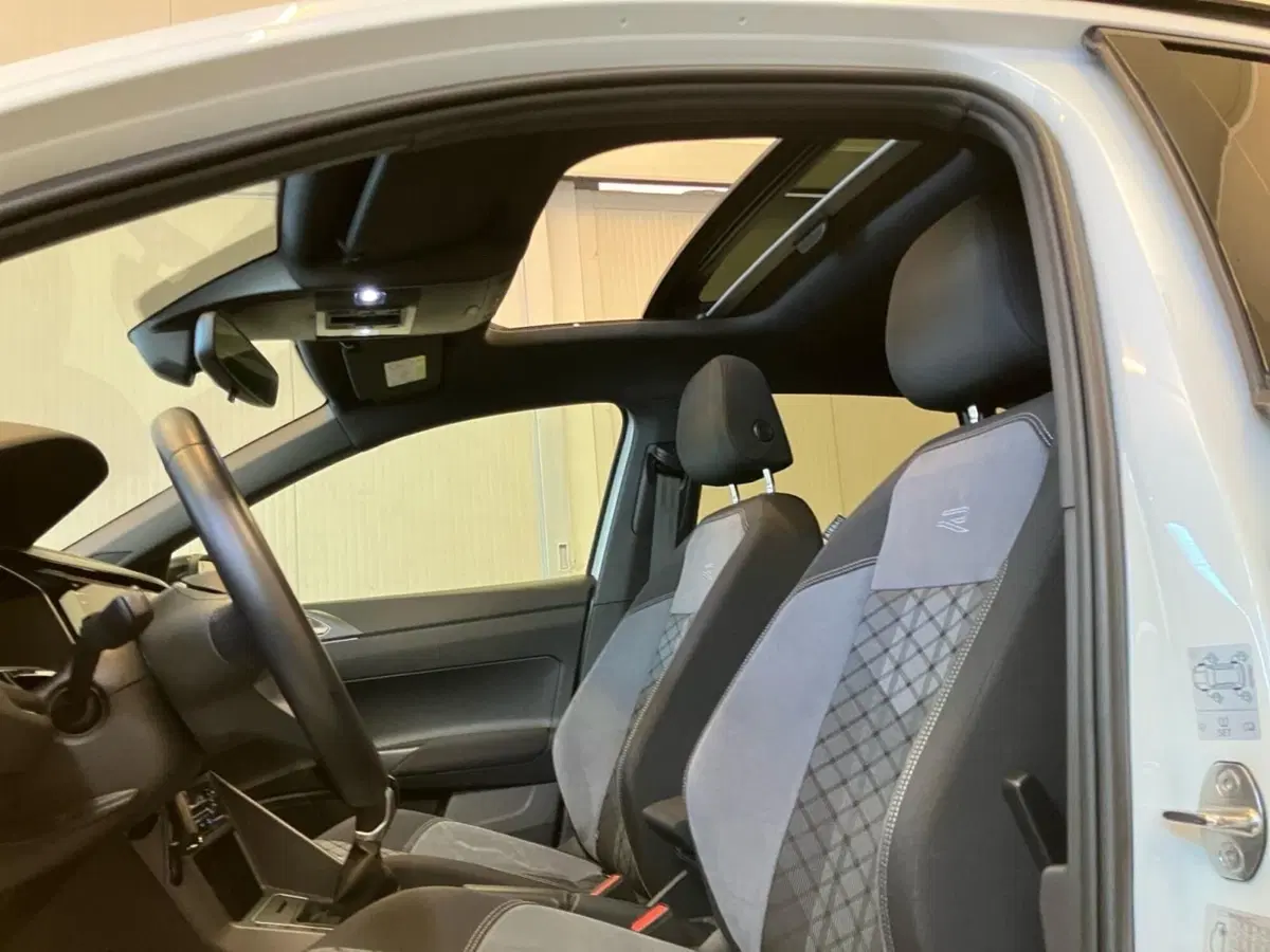 Volkswagen Taigo usata a Bologna (10)