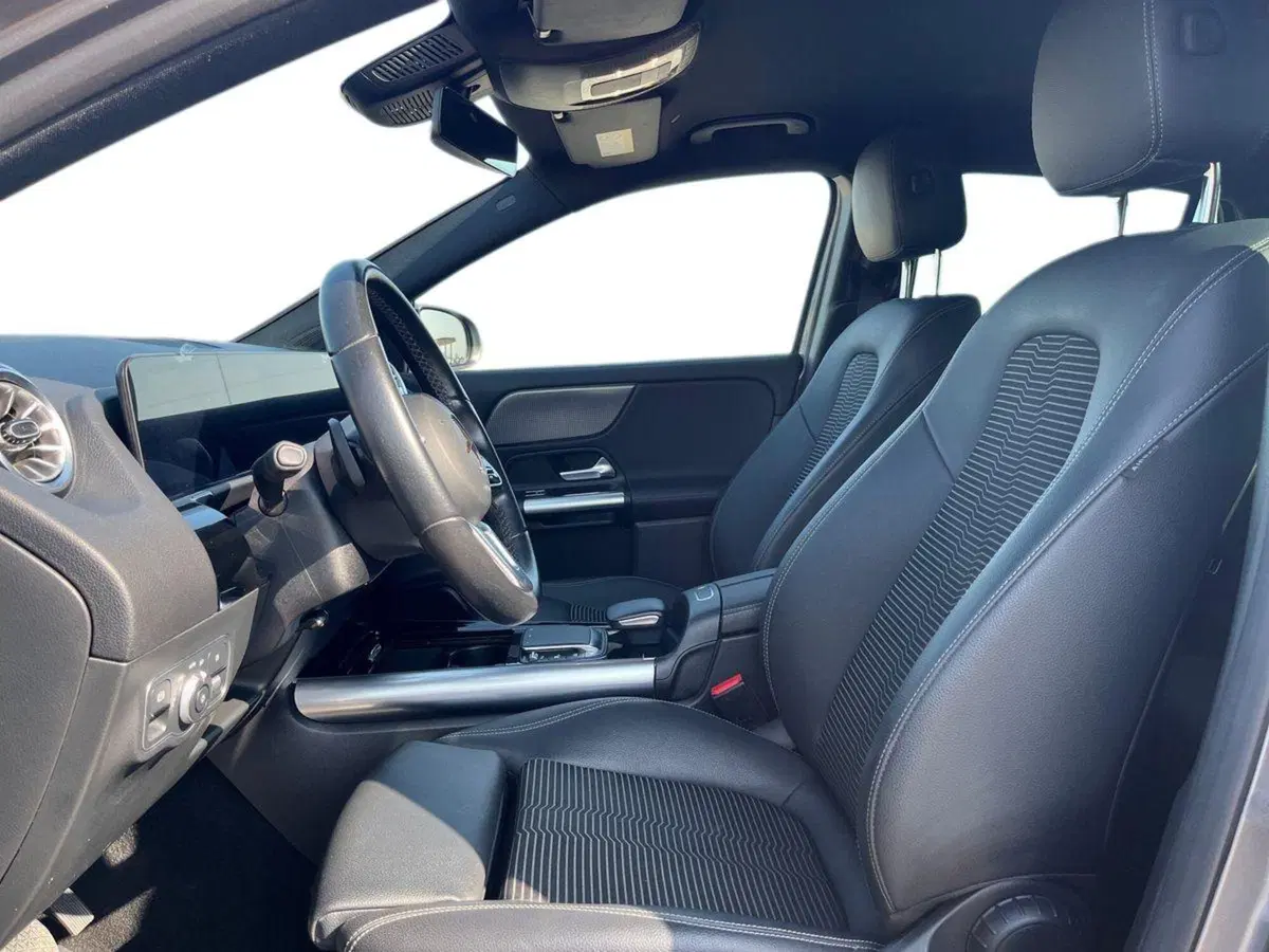 Mercedes-Benz GLA SUV usata a Bari (10)