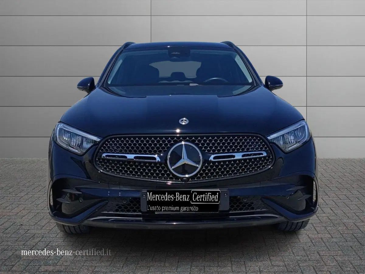Mercedes-Benz GLC SUV usata a Bari (3)
