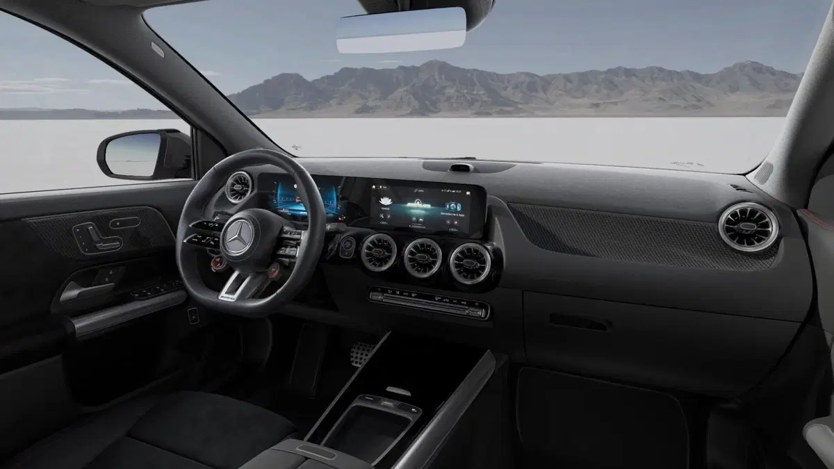 Mercedes-Benz GLA SUV nuova a Monza e Brianza (5)