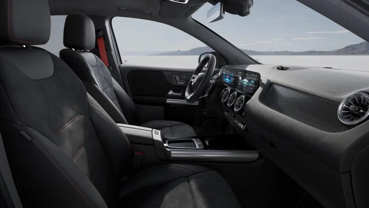 Mercedes-Benz GLA SUV nuova a Monza e Brianza (7)