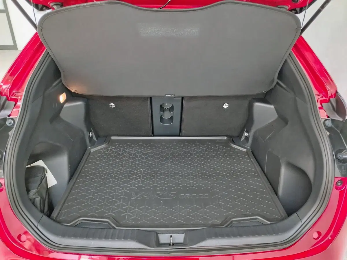 Toyota Yaris Cross usata a Rovigo (10)