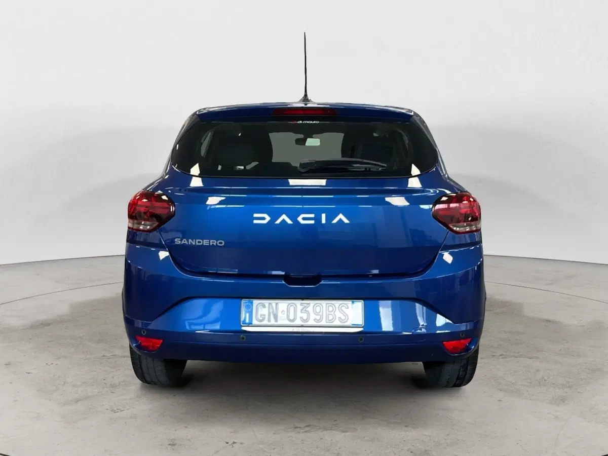 Dacia Sandero usata a Napoli (5)