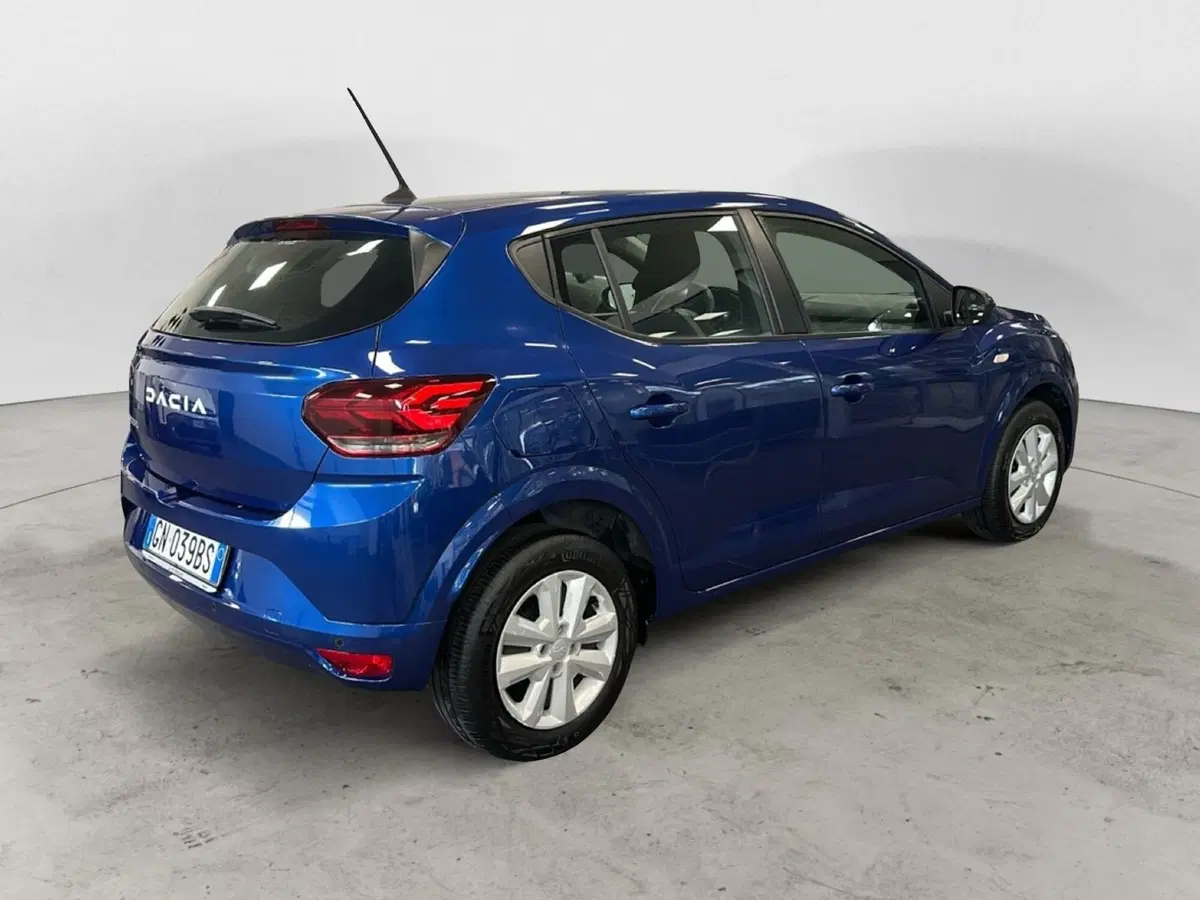 Dacia Sandero usata a Napoli (6)