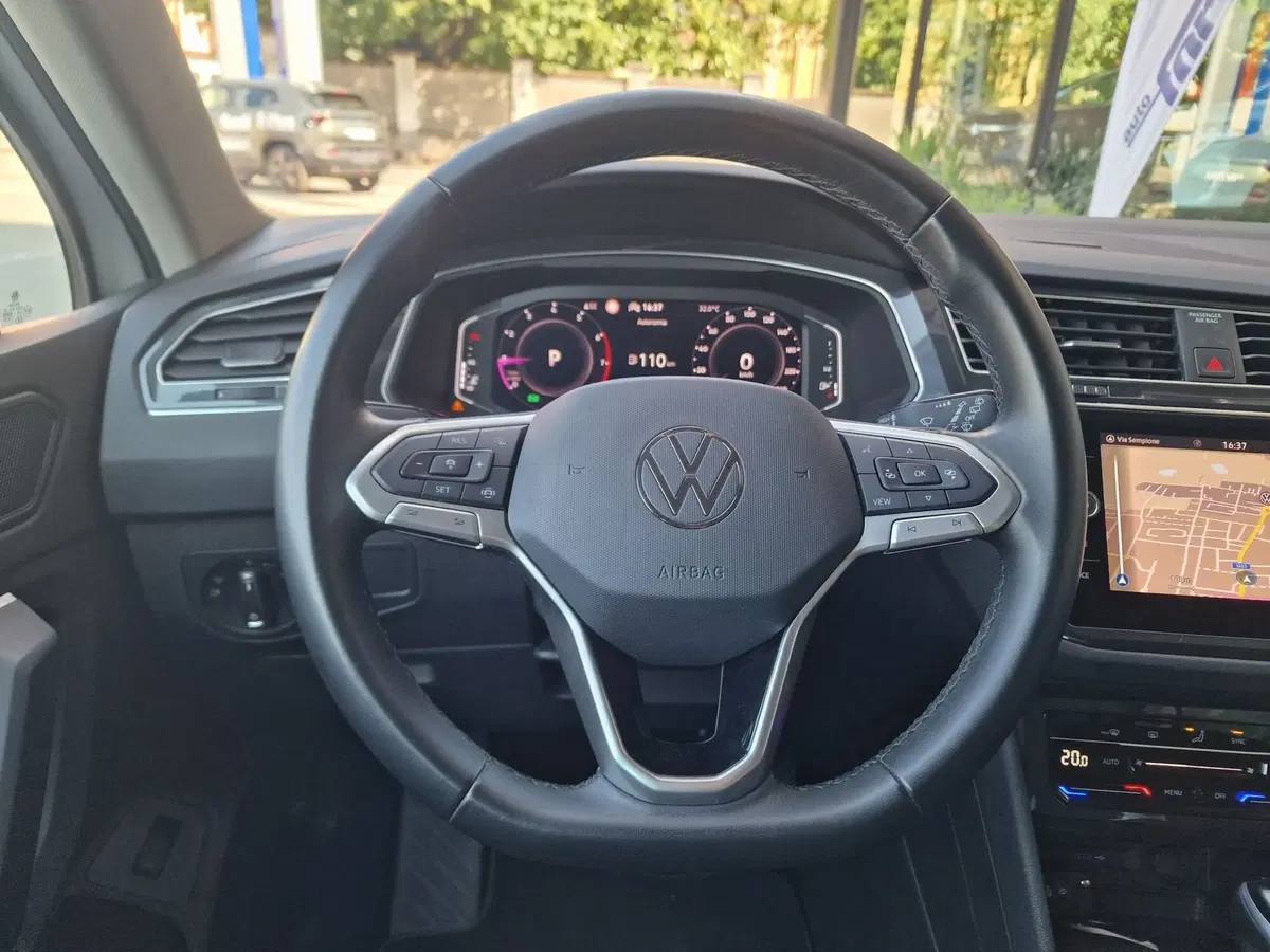 Volkswagen Tiguan usata a Milano (10)