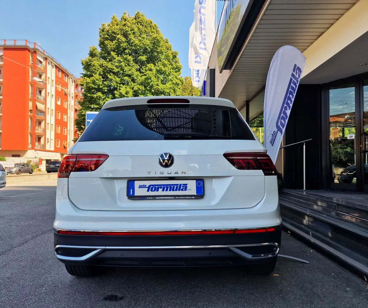 Volkswagen Tiguan usata a Milano (5)