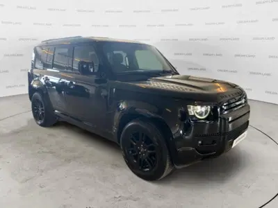 Land Rover Defender 110 3.0d i6 mhev X-Dynamic SE awd 200cv auto del 2022 usata a Livorno