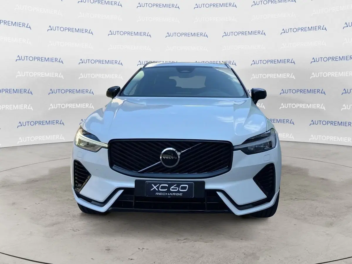 Volvo XC60 nuova a Como (2)