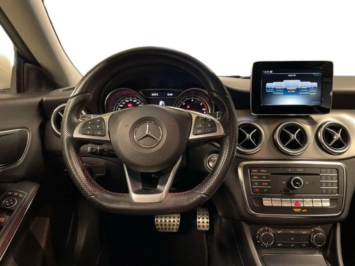 Mercedes-Benz CLA Shooting Brake usata a Ancona (11)