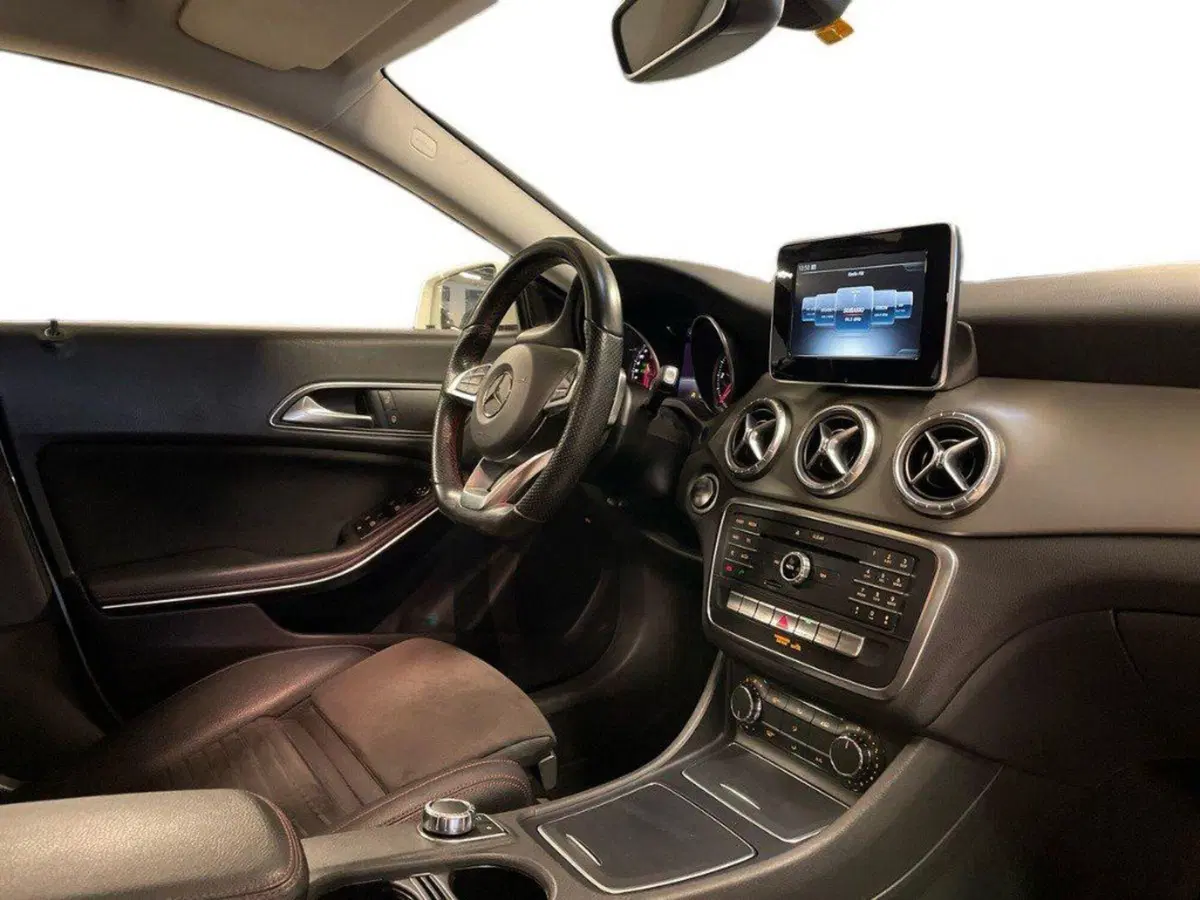 Mercedes-Benz CLA Shooting Brake usata a Ancona (12)