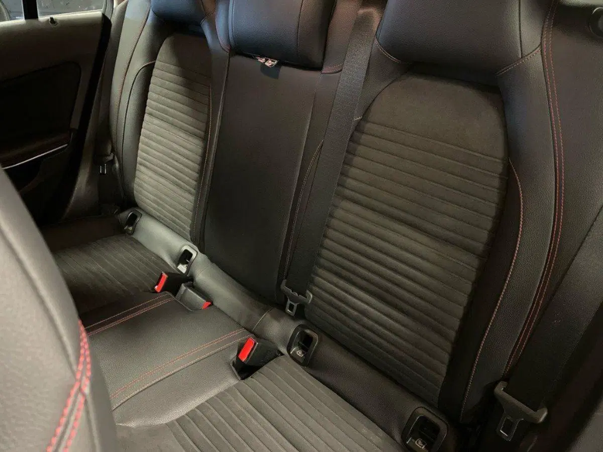 Mercedes-Benz CLA Shooting Brake usata a Ancona (13)