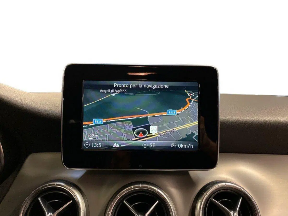 Mercedes-Benz CLA Shooting Brake usata a Ancona (15)