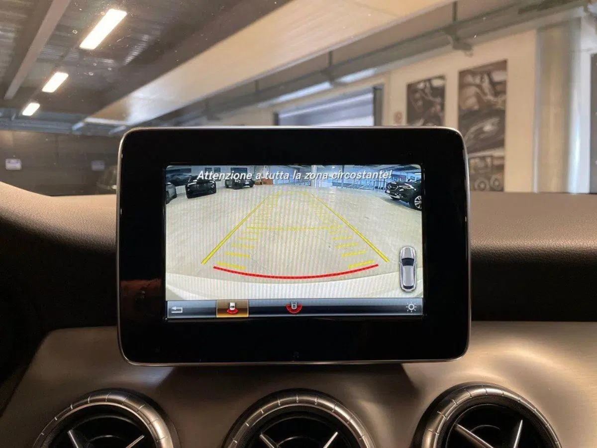 Mercedes-Benz CLA Shooting Brake usata a Ancona (18)