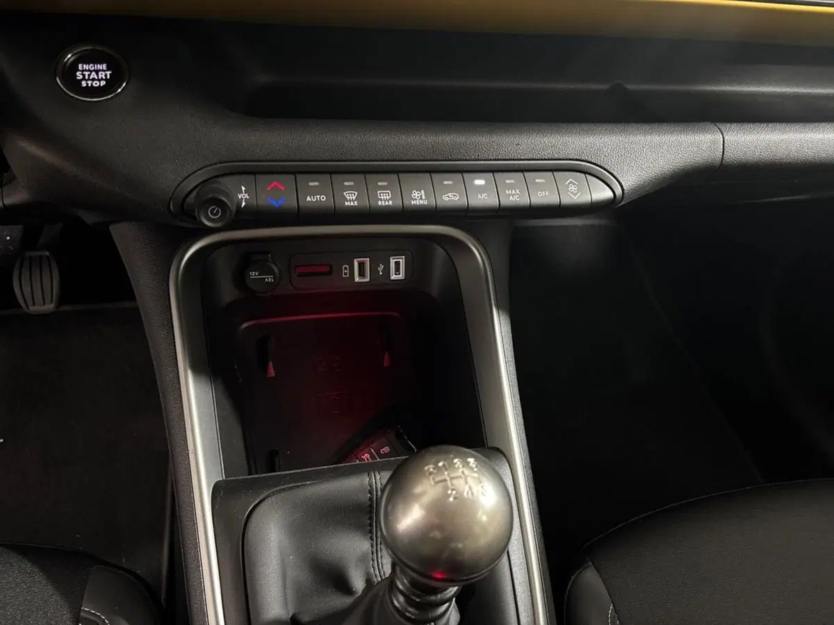 Jeep Avenger usata a Torino (18)