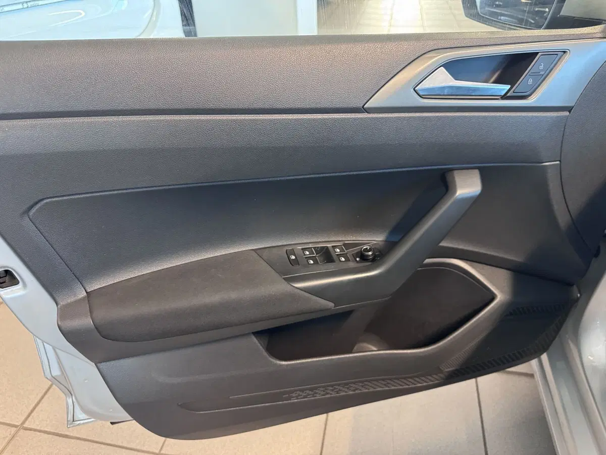 Volkswagen Polo usata a Messina (6)